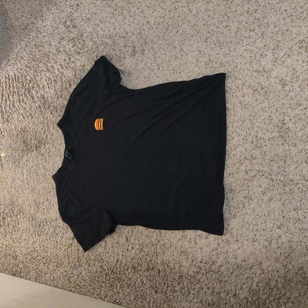 Forever 21 Women's Black T-shirt